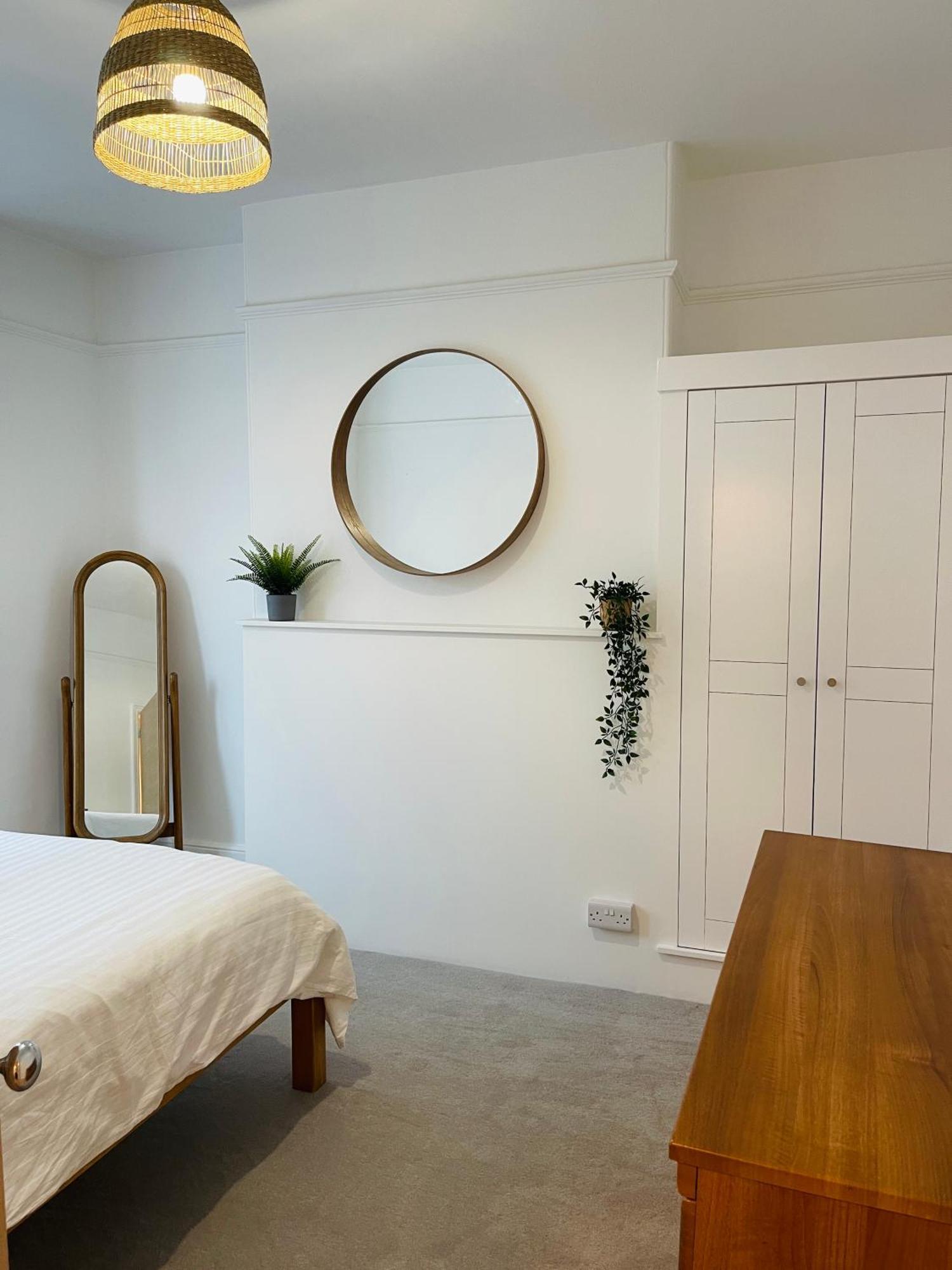 Newly Refurbished City Centre House With Parking Exeter Ruang foto